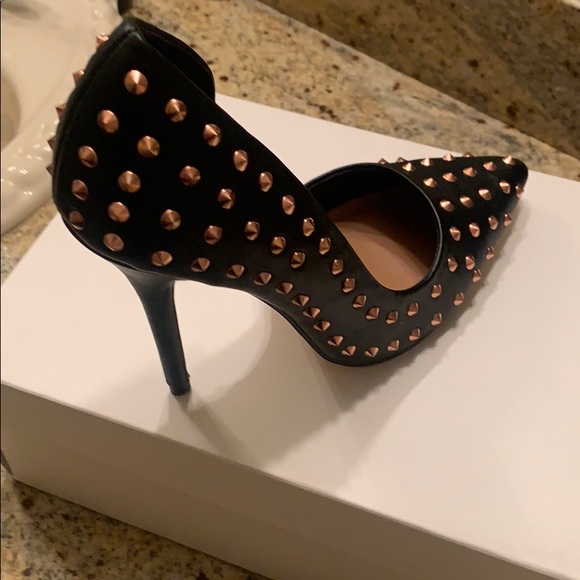 Black pump (Izzabella Rue) - Picture 3 of 4